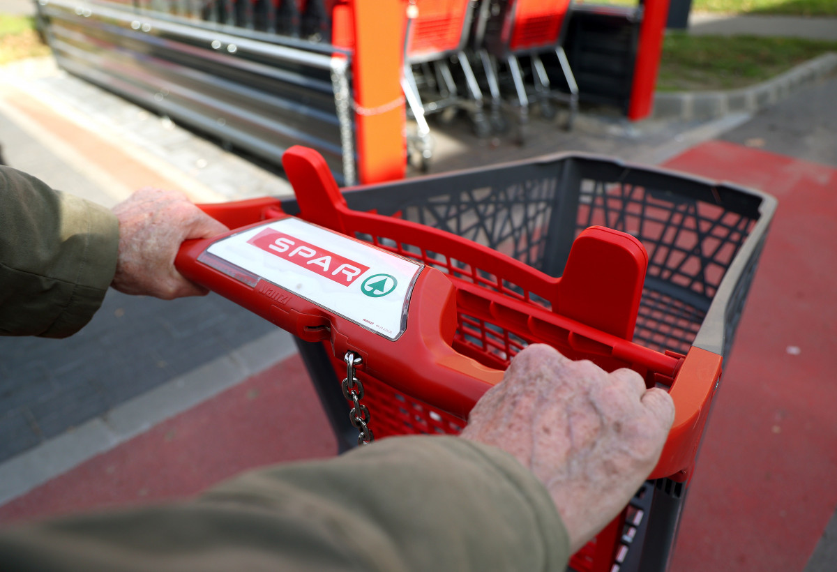 Spar, élelmiszer, multi, áruház, kereskedelem