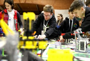 Szeged, FIRST LEGO League, robotépítés, robotprogramozó, verseny, Lego, kiállítás