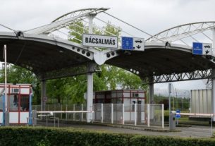 Határátkelés. Húsvét. Bácsalmás. Fotó: police.hu